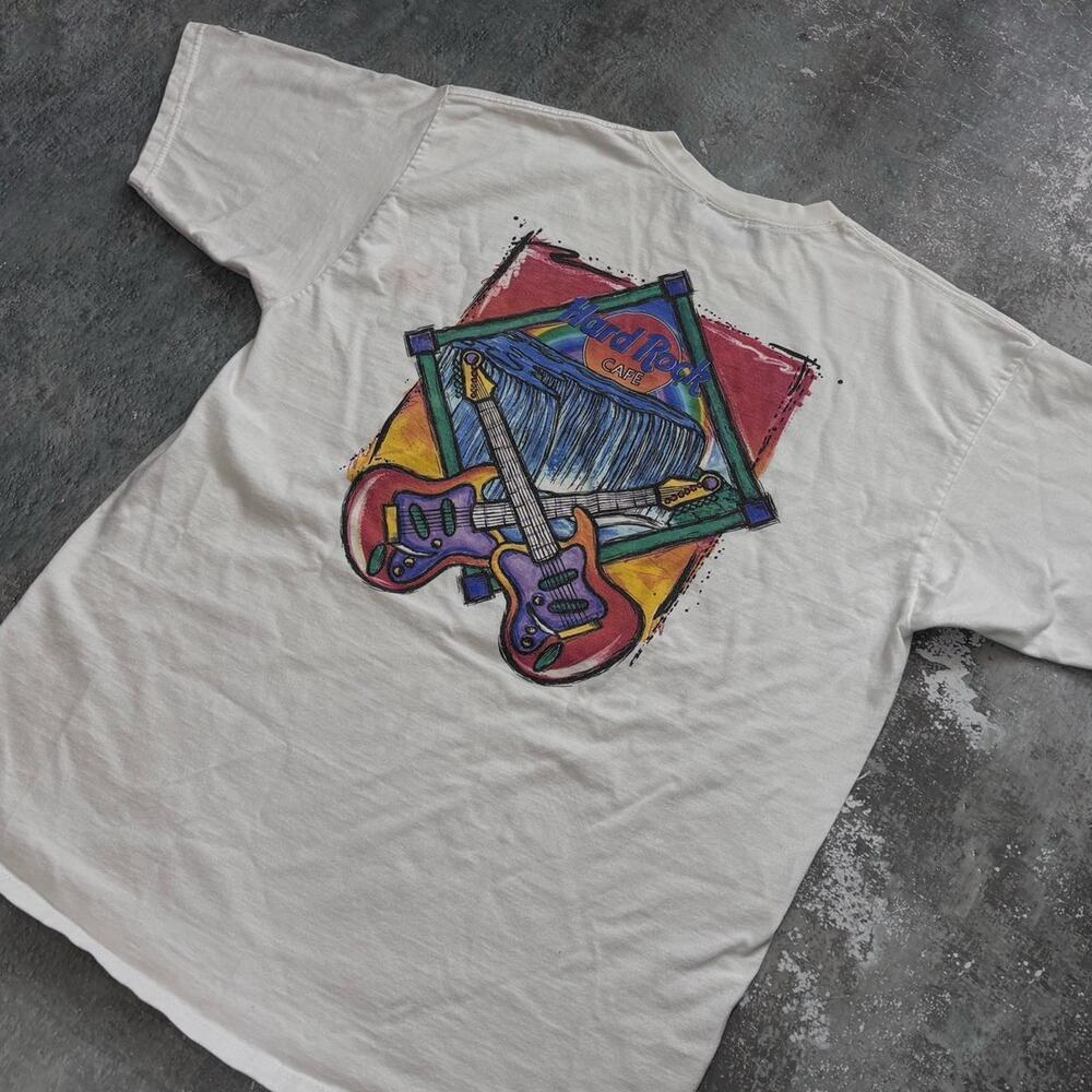 Vintage 90s Hard Rock Cafe Niagara Falls NY T shirt. Size XL